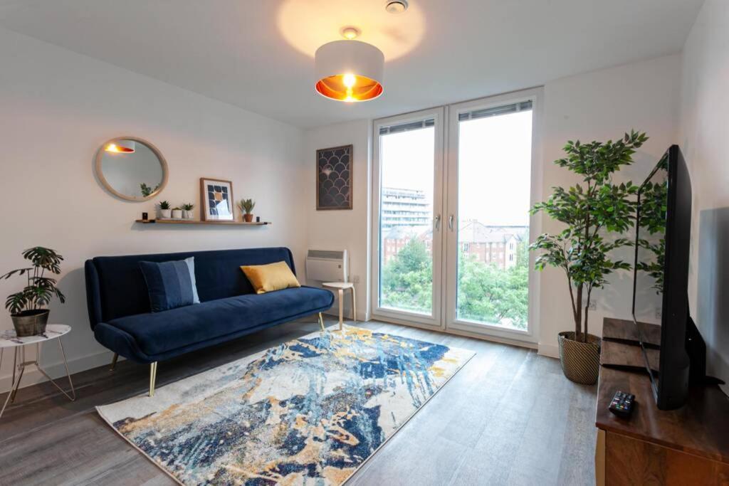 Superb 2 Bed Flat 5Min To Old Trafford Stadium Manchester Extérieur photo